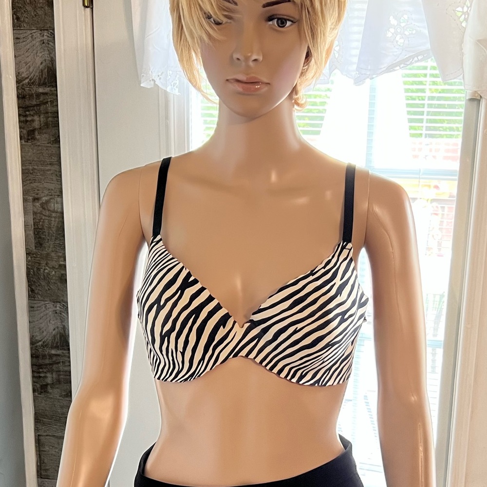 Maidenform Bra SZ 36B